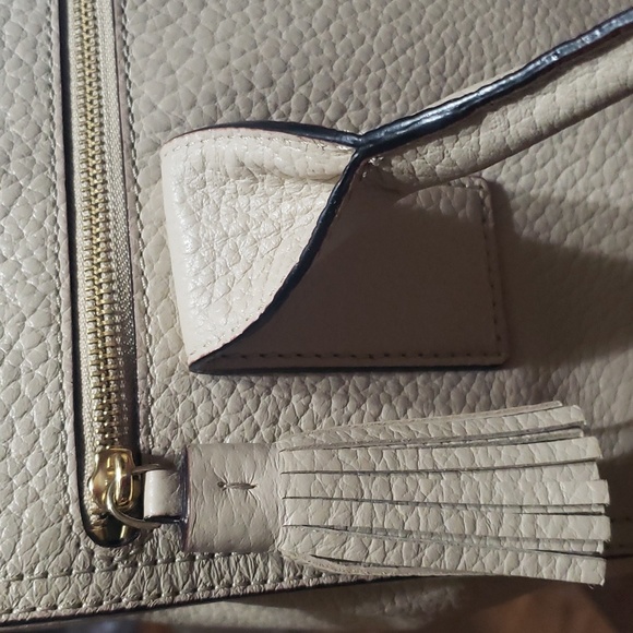 Kate Spade  tote light gray color - Picture 8 of 16